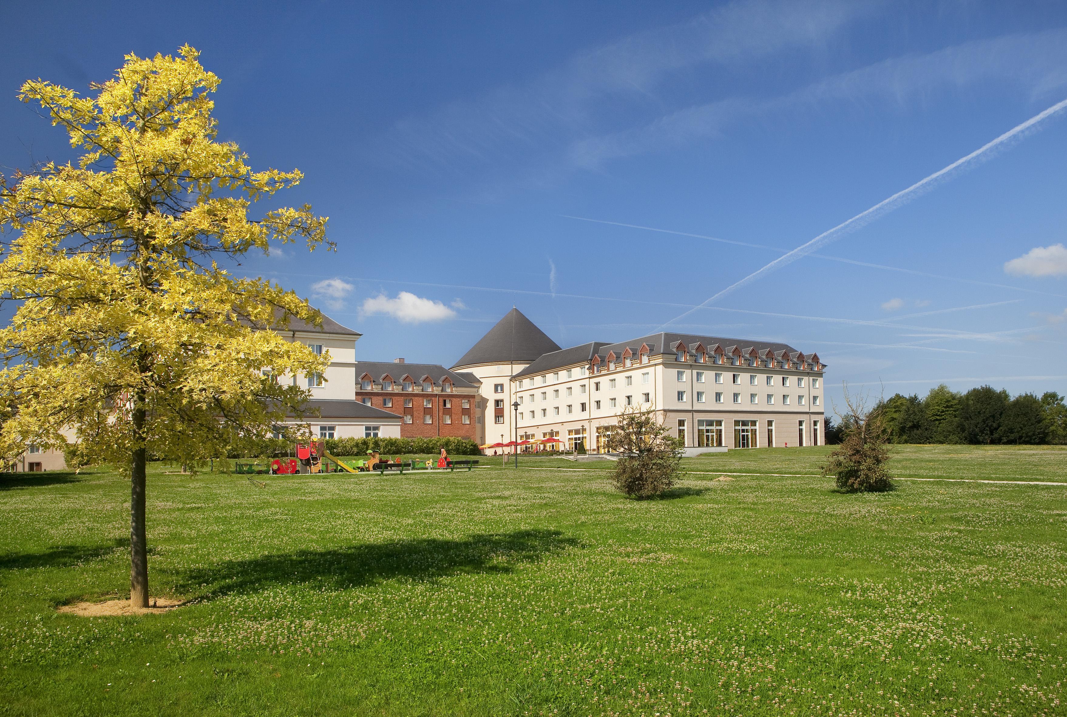 Hotel Grand Magic Marne La Vallee